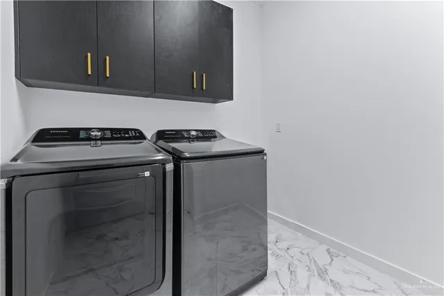 $3,200 | 1000 North Buxton Avenue, Edinburg, TX 78541