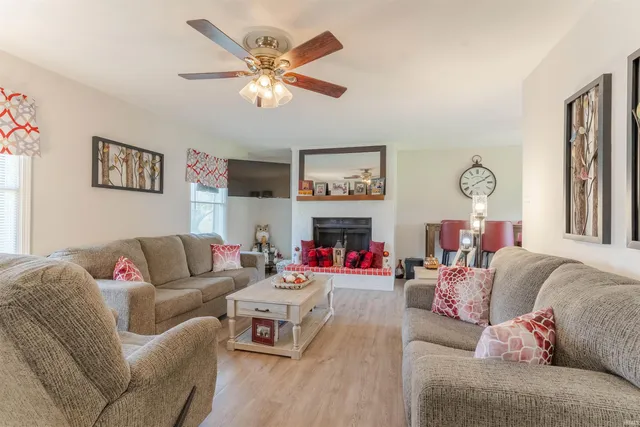 $199,900 | 2840 Squire Lane, Evansville, IN 47715