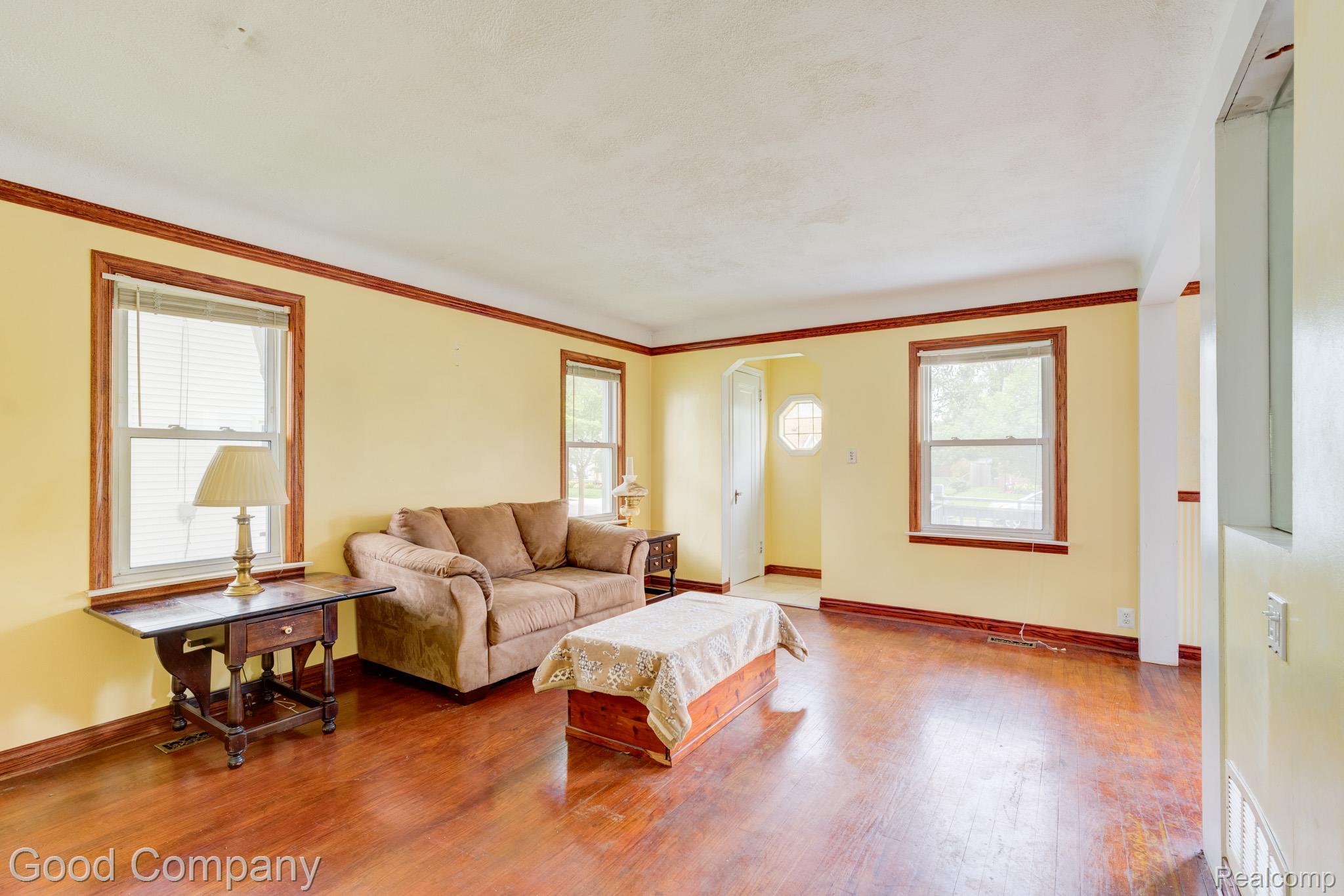 1355 Harvard Road Berkley, MI 48072 - Photo 4 of 42 1355 Harvard Ave.-04.jpg