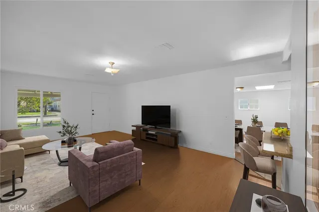 $1,049,900 | 1128 South Parton Street, Santa Ana, CA 92707