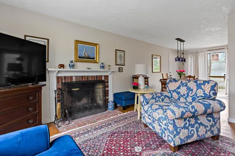 $685,000 | 7 Bonnie Briar Drive, Osterville, MA 02655