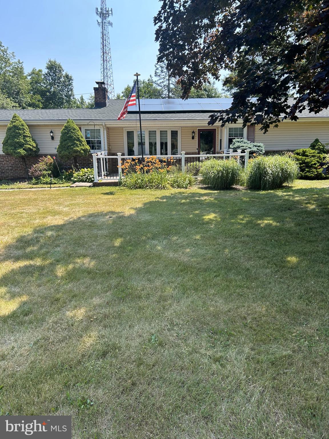 15 Davison Road Hightstown, NJ 08520 - Photo 3 of 28 Gallery Image 3