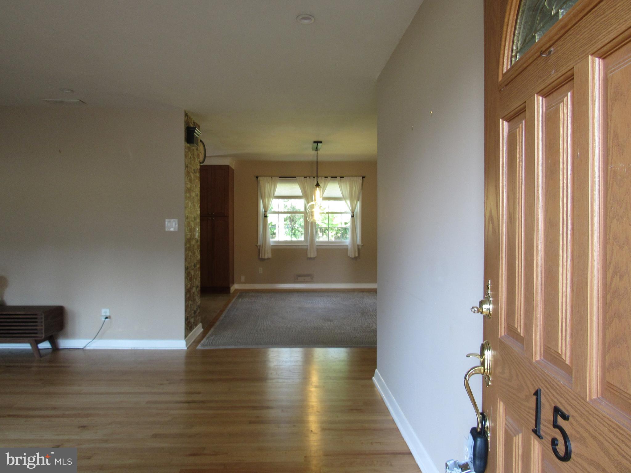 15 Davison Road Hightstown, NJ 08520 - Photo 6 of 28 Entry
