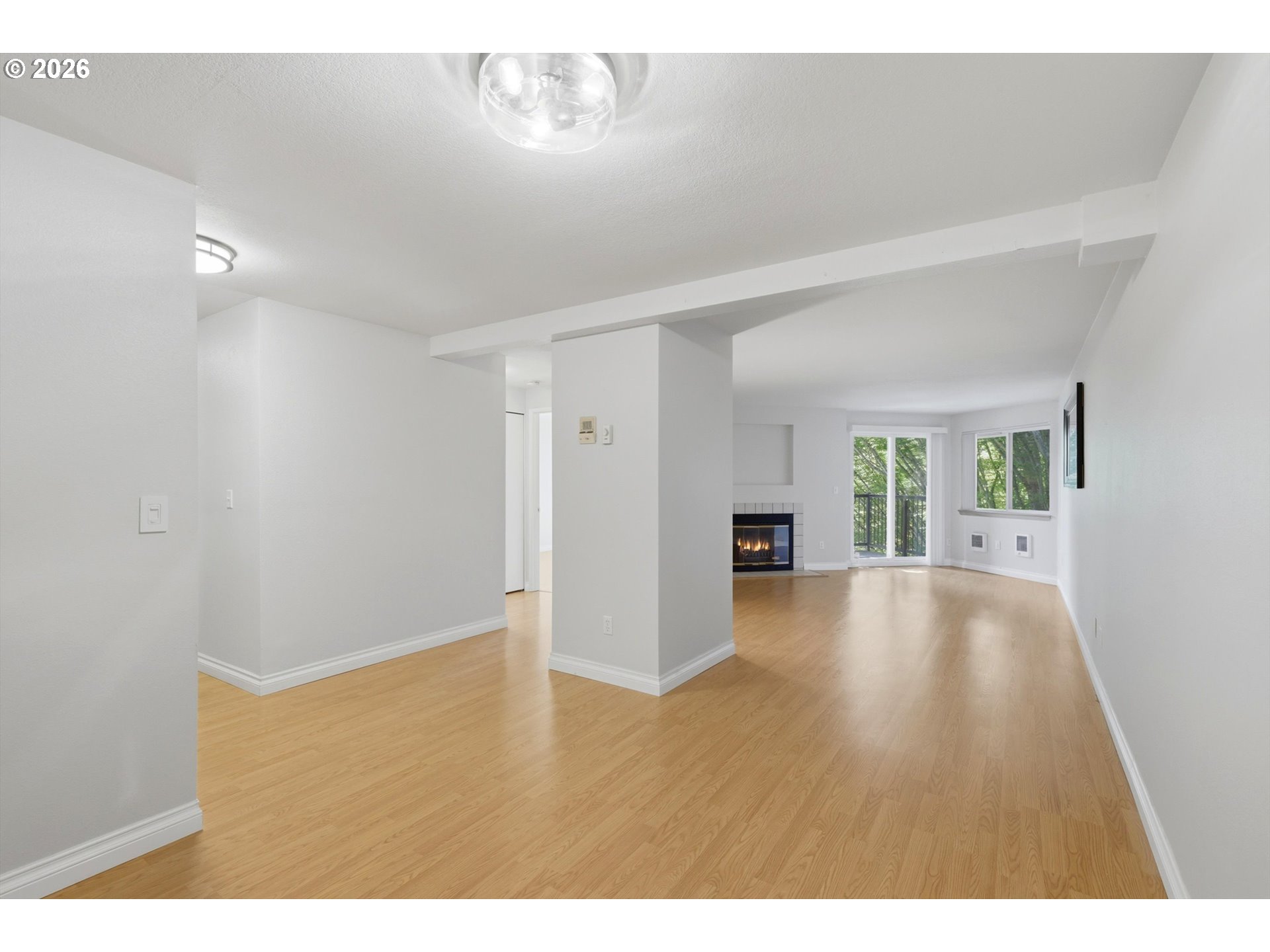 8720 Southwest Tualatin Road, Unit 303 Tualatin, OR 97062 - Photo 3 of 30