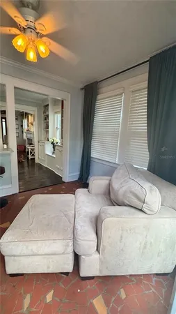 $2,800 | 433 Southeast 7th Street, Gainesville, FL 32601