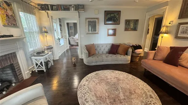 $2,800 | 433 Southeast 7th Street, Gainesville, FL 32601