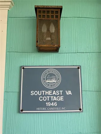 $2,800 | 433 Southeast 7th Street, Gainesville, FL 32601