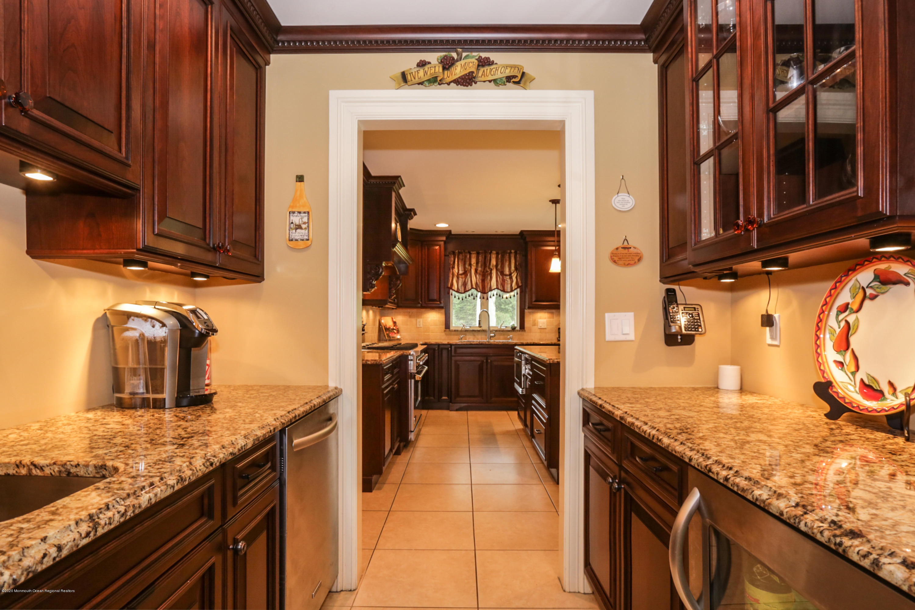21 Fox Hedge Road Colts Neck, NJ 07722 - Photo 14 of 33 13