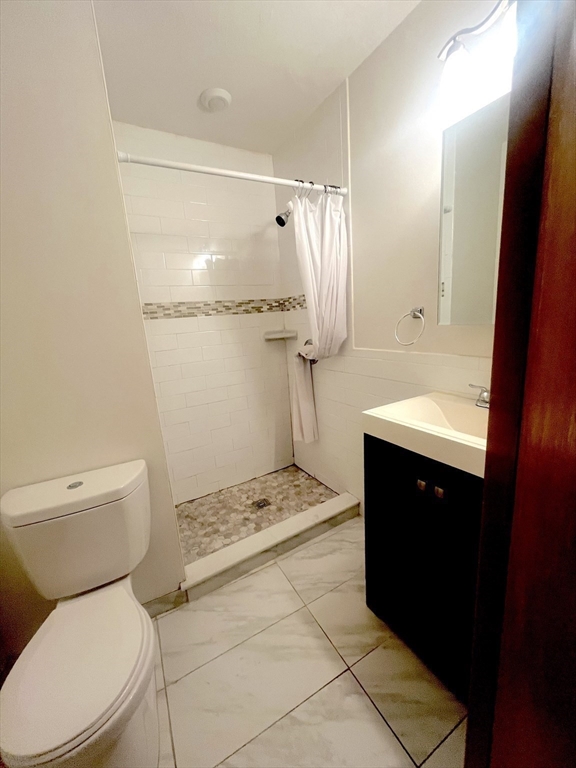 12 Moon Street Boston, MA 02113 - Photo 8 of 9