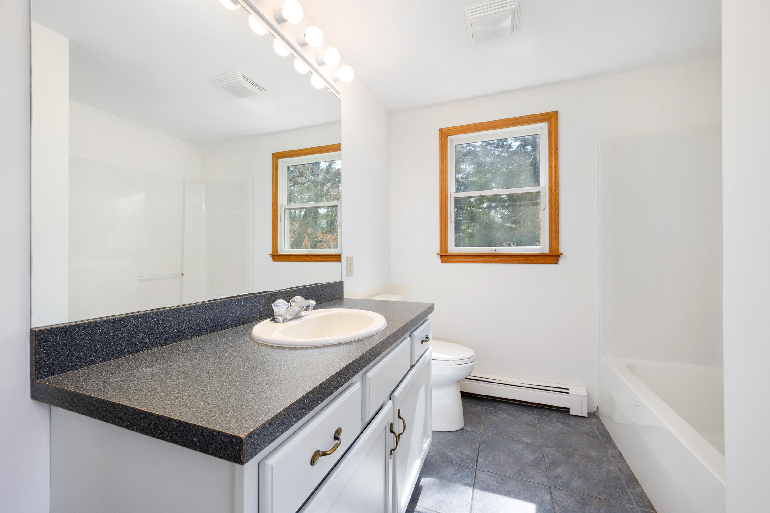 296 Commons Way Brewster, MA 02631 - Photo 9 of 22 1st flr Bathroom