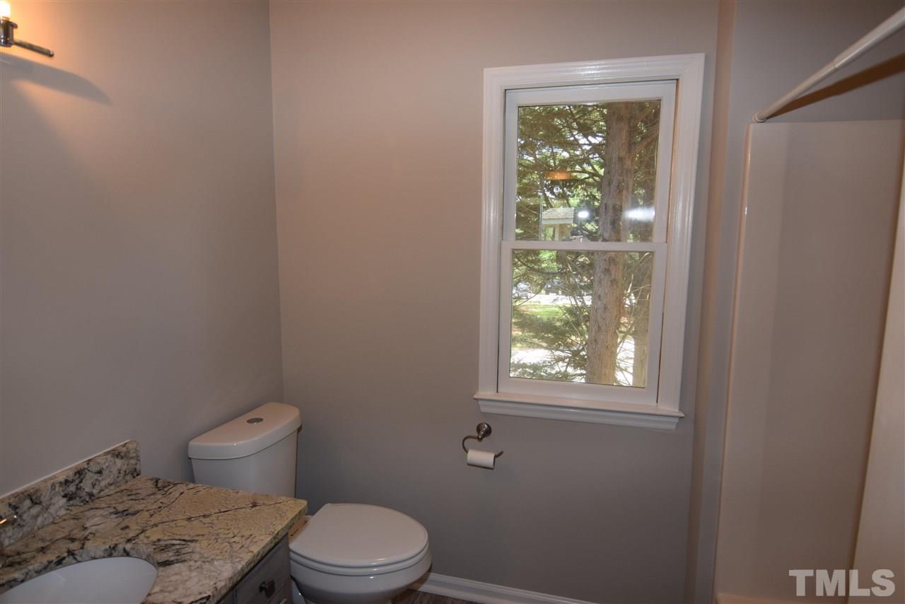 3606 Mill Run Raleigh, NC 27612 - Photo 12 of 19