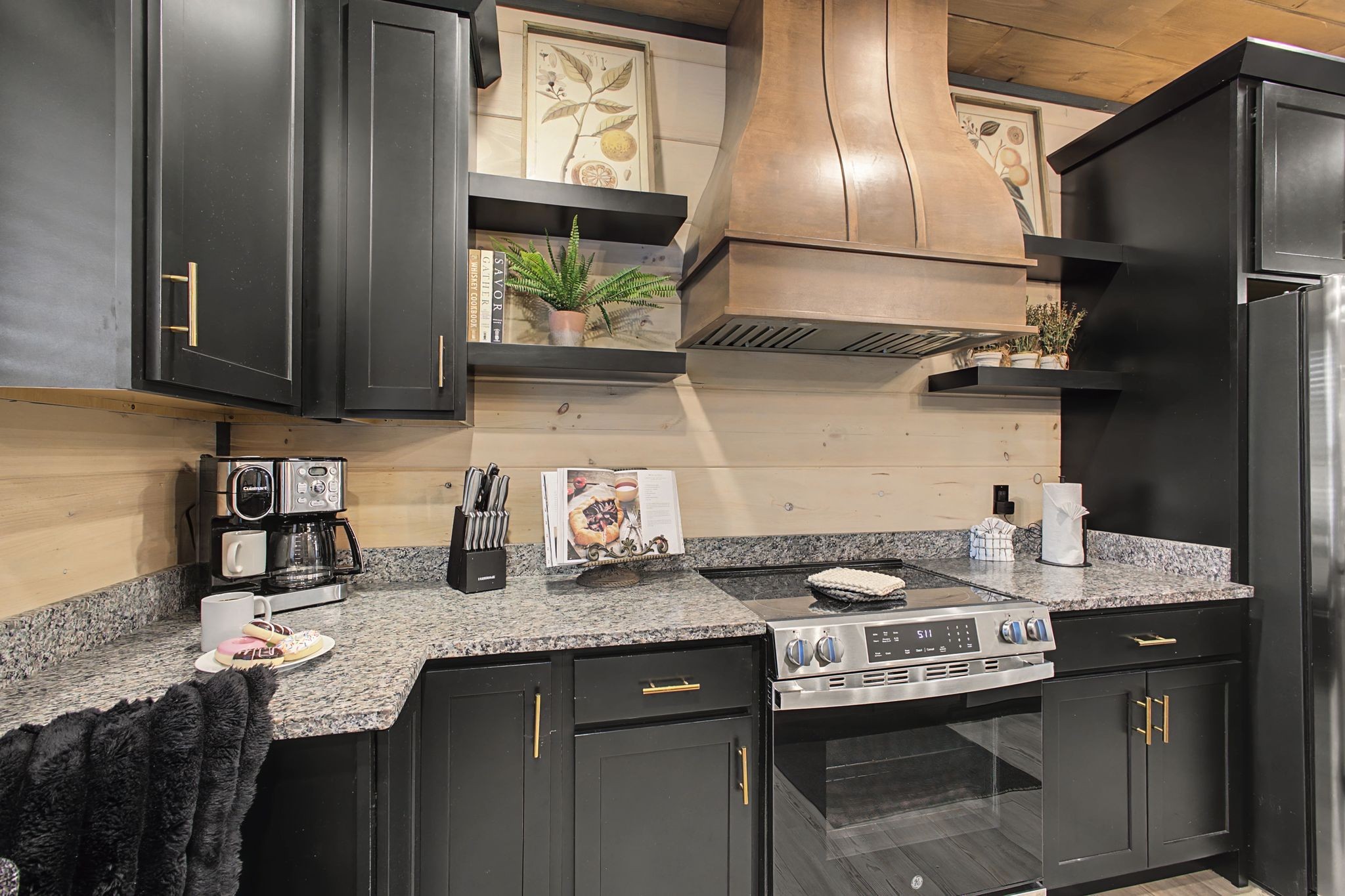 315 Rambling Crk Way Sevierville, TN 37862 - Photo 15 of 80