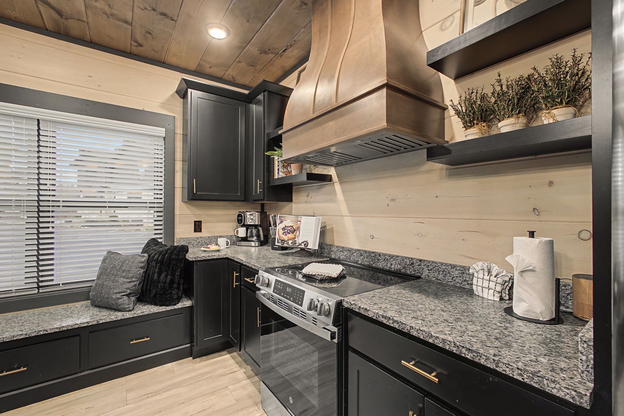 315 Rambling Crk Way Sevierville, TN 37862 - Photo 16 of 80