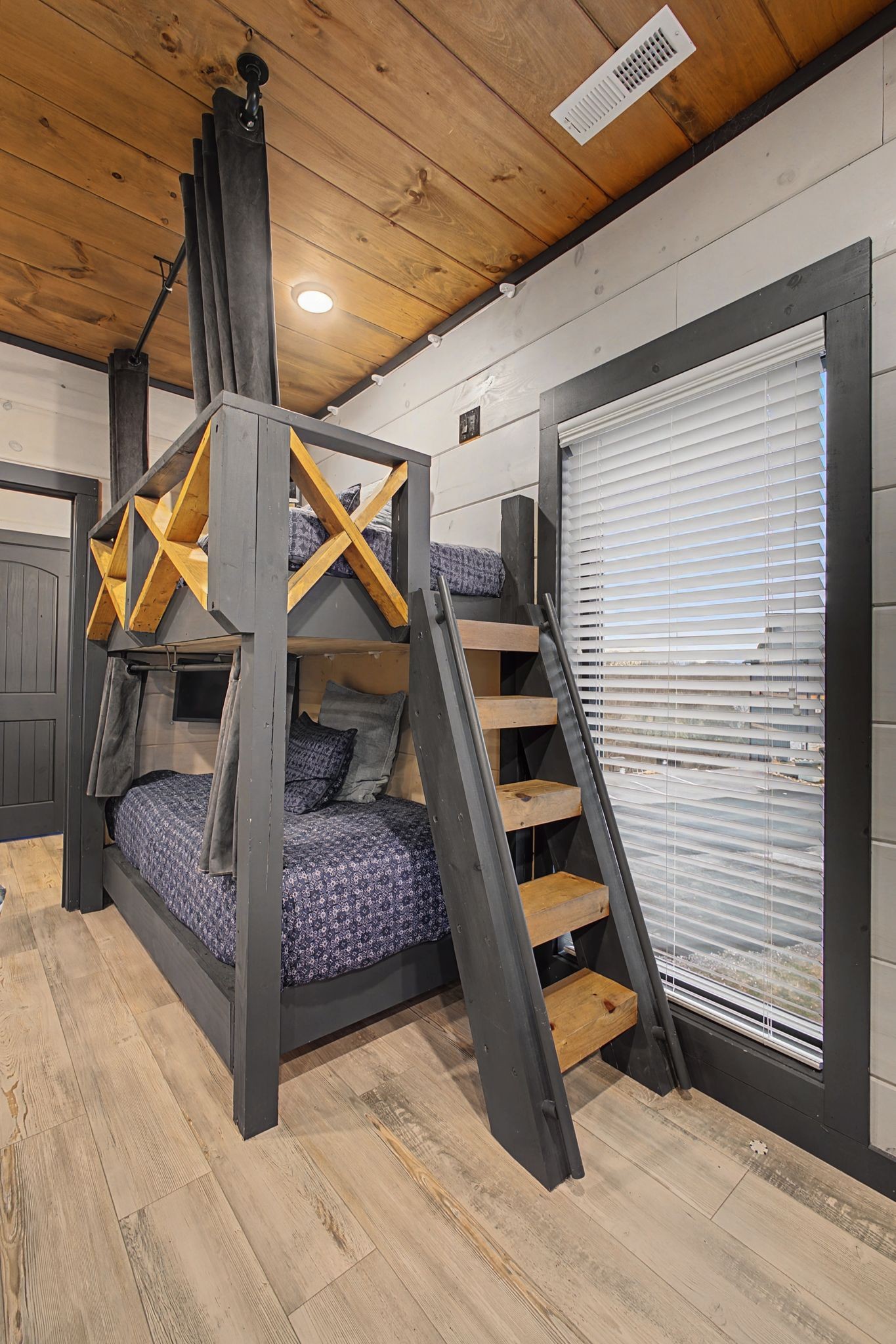 315 Rambling Crk Way Sevierville, TN 37862 - Photo 42 of 80