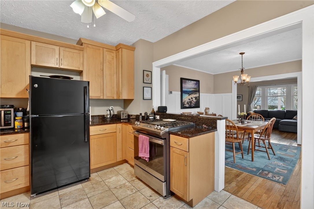 3221 Bradford Road Cleveland Heights, OH 44118 - Photo 15 of 37