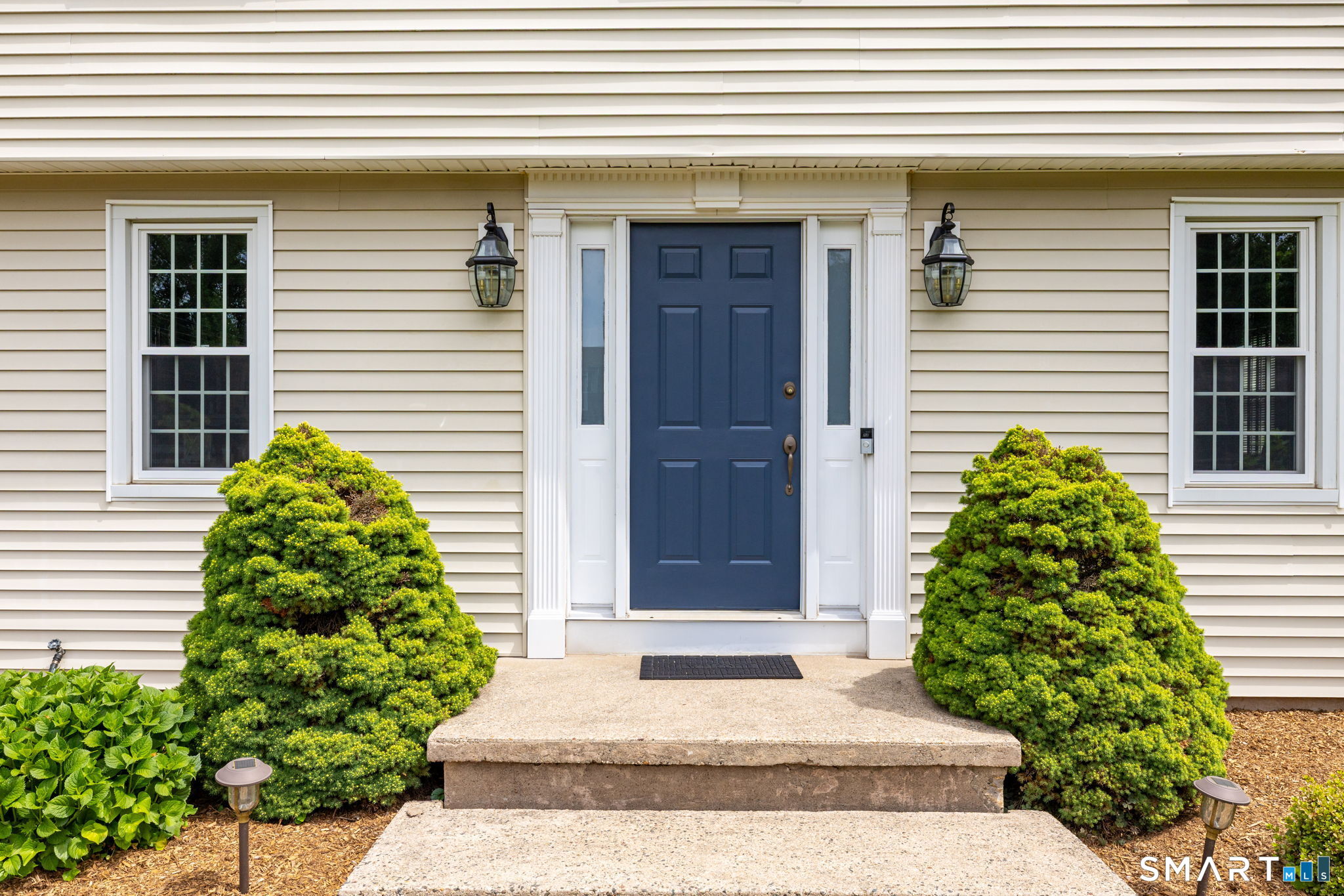 7 Lantern Lane Wethersfield, CT 06109 - Photo 7 of 40