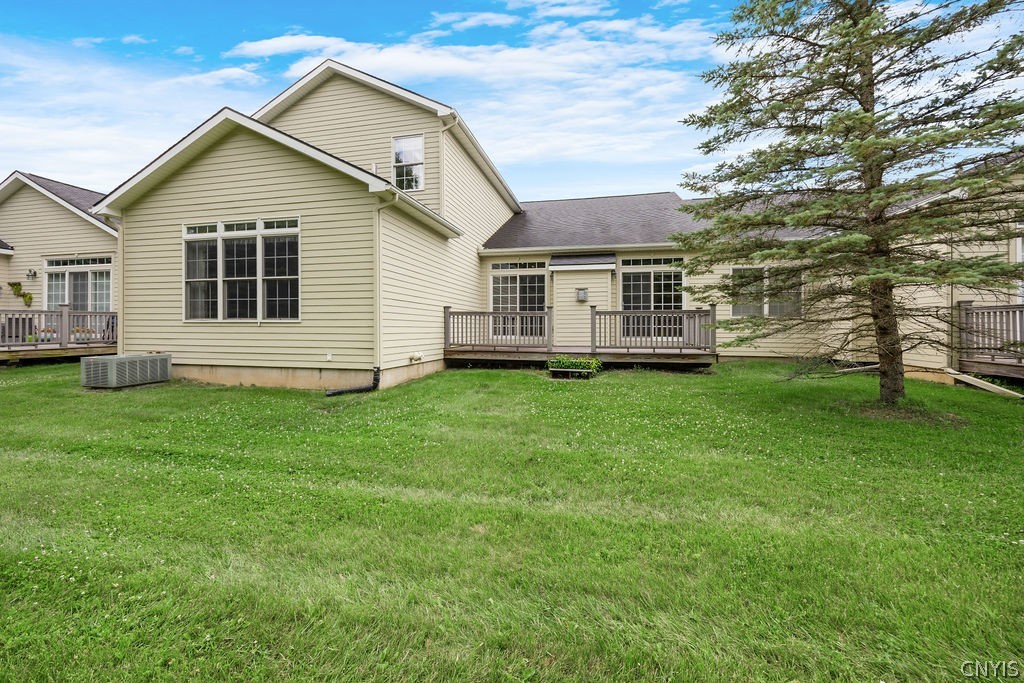 206 Falling Brook Path Manlius, NY 13066 - Photo 6 of 31