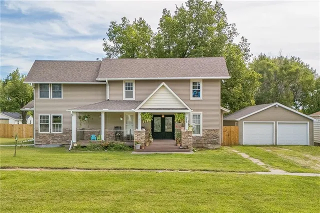 $380,000 | 348 Clinton Street, Osborn, MO 64474