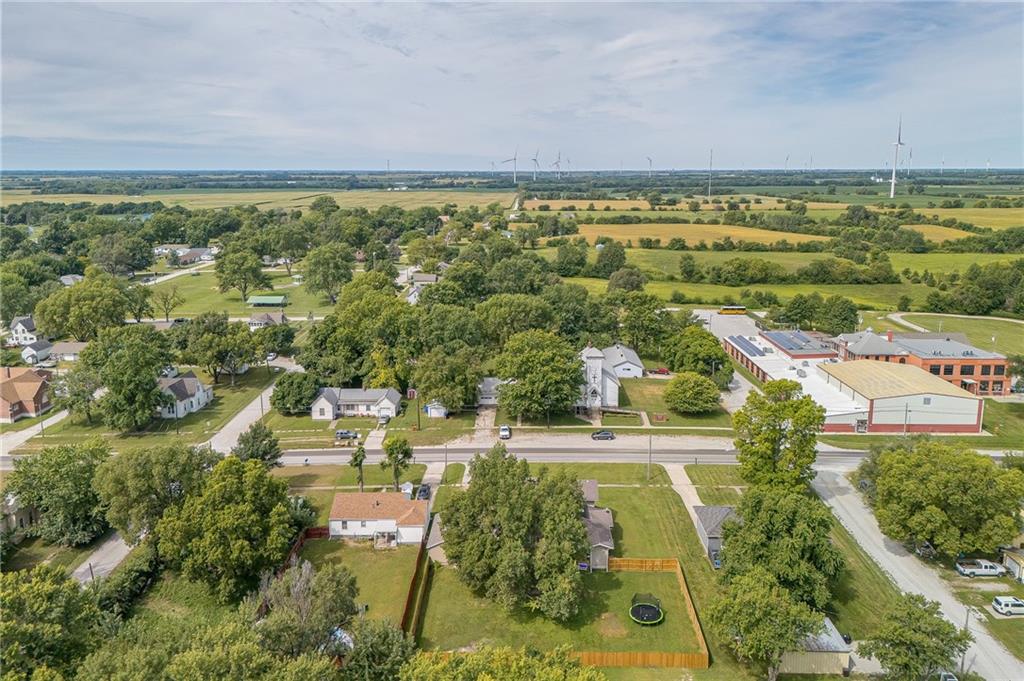 348 Clinton Street Osborn, MO 64474 - Photo 11 of 40