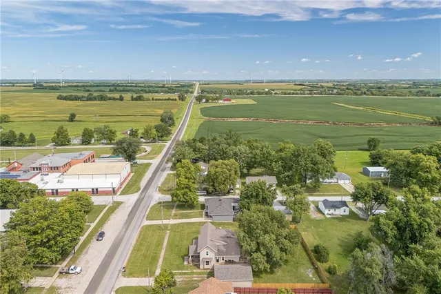 $380,000 | 348 Clinton Street, Osborn, MO 64474