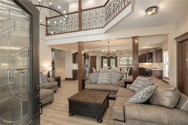 $364,900 | 348 Clinton Street, Osborn, MO 64474