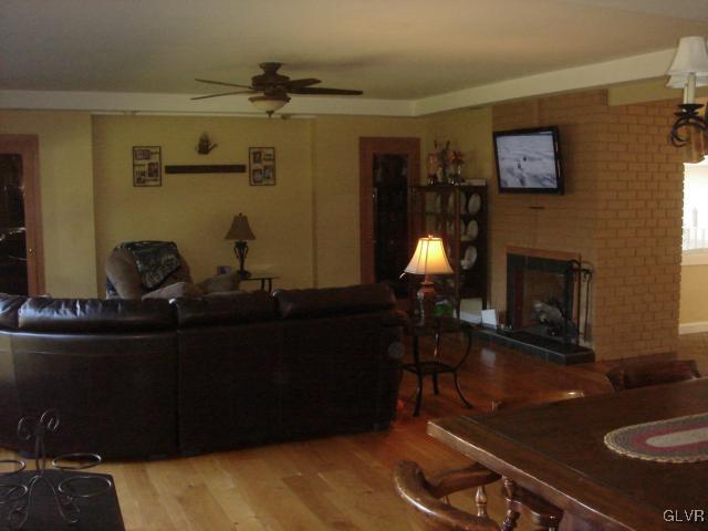 1821 Nottingham Road Allentown, PA 18103 - Photo 8 of 26 Gallery Image 8