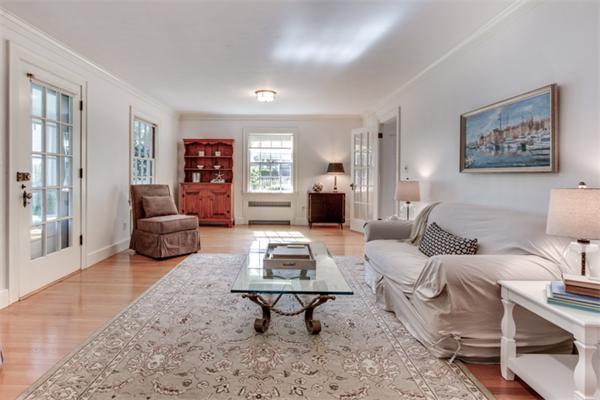 47 Londonderry Road Marblehead, MA 01945 - Photo 4 of 23 Gallery Image 4