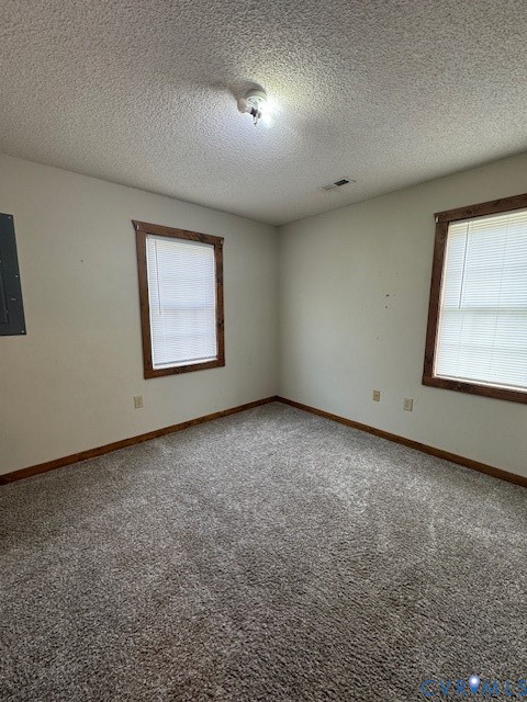 4459 Allen Road Jarratt, VA 23867 - Photo 2 of 9 Living room
