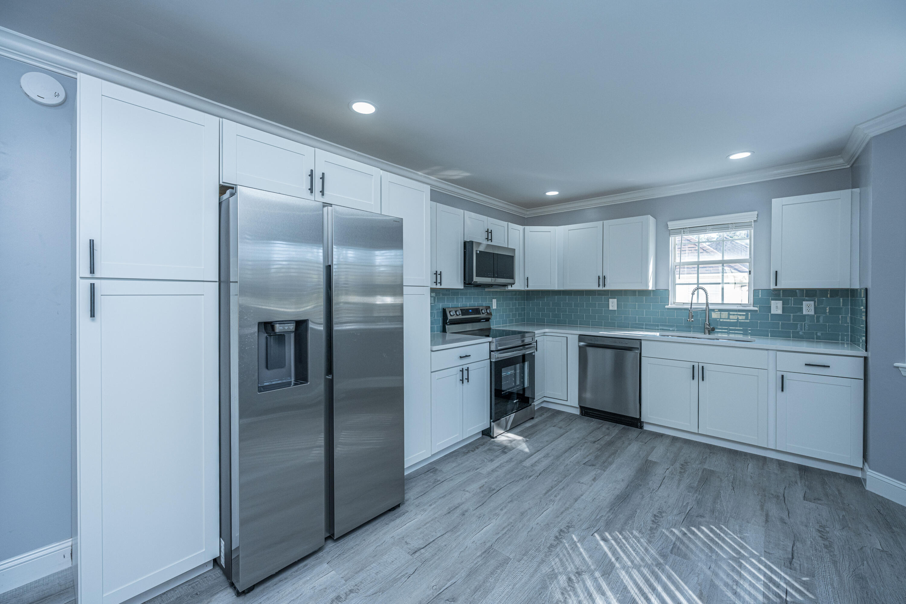 206 Lancaster Road Summerville, SC 29485 - Photo 3 of 52 206LancasterRd018 copy