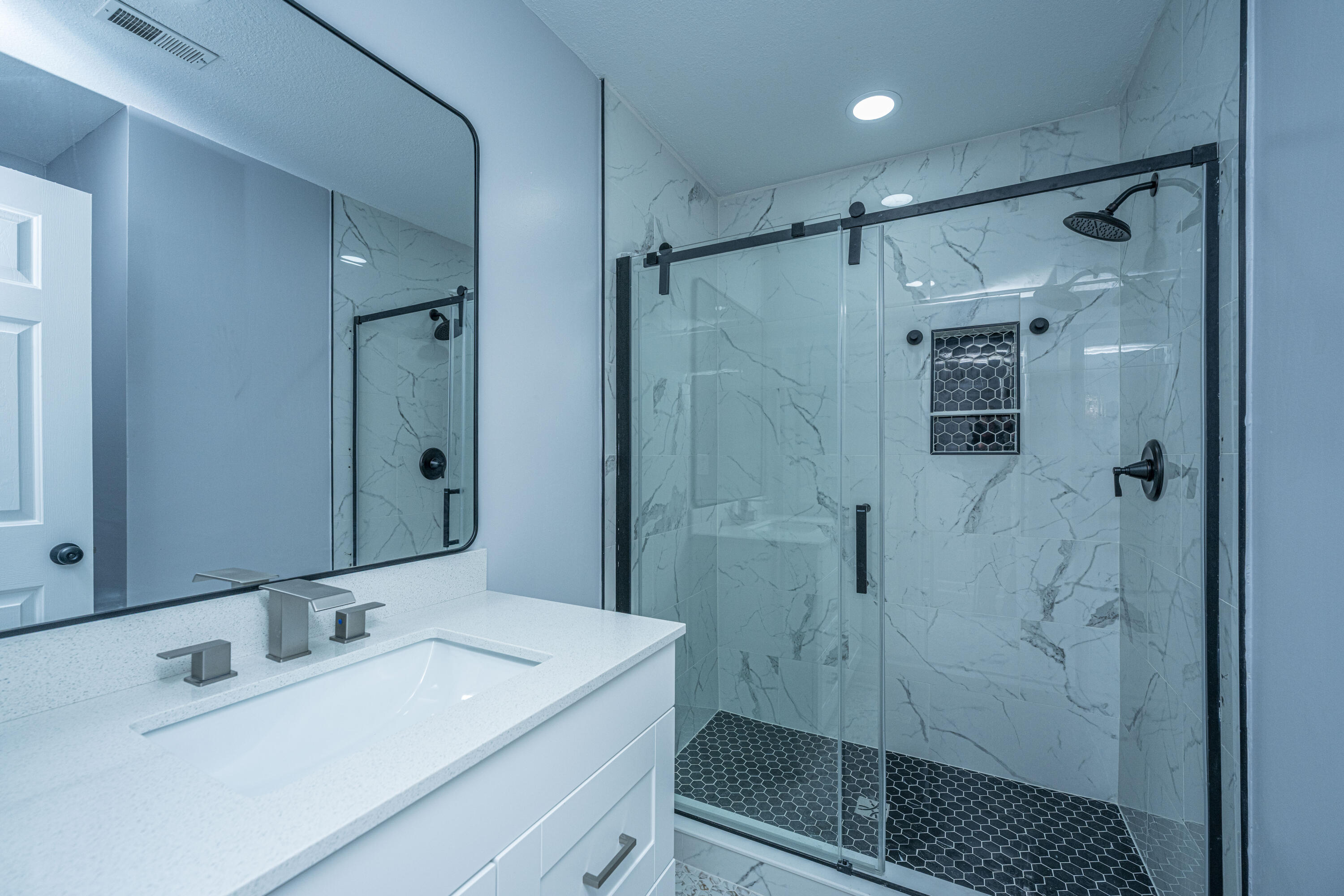 206 Lancaster Road Summerville, SC 29485 - Photo 5 of 52 206LancasterRd038 copy