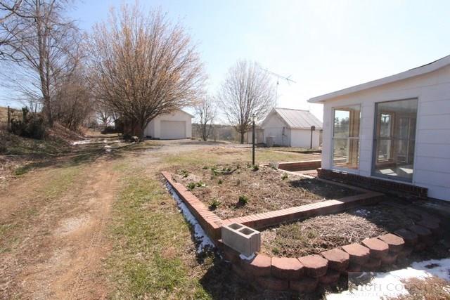 1618 Scenic Road Fries, VA 24330 - Photo 15 of 33