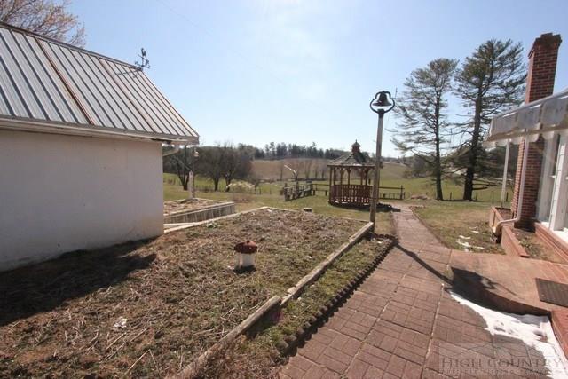 1618 Scenic Road Fries, VA 24330 - Photo 18 of 33