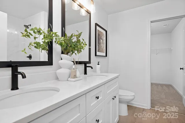 $475,000 | 429 Huntersville-Concord Road, Huntersville, NC 28078