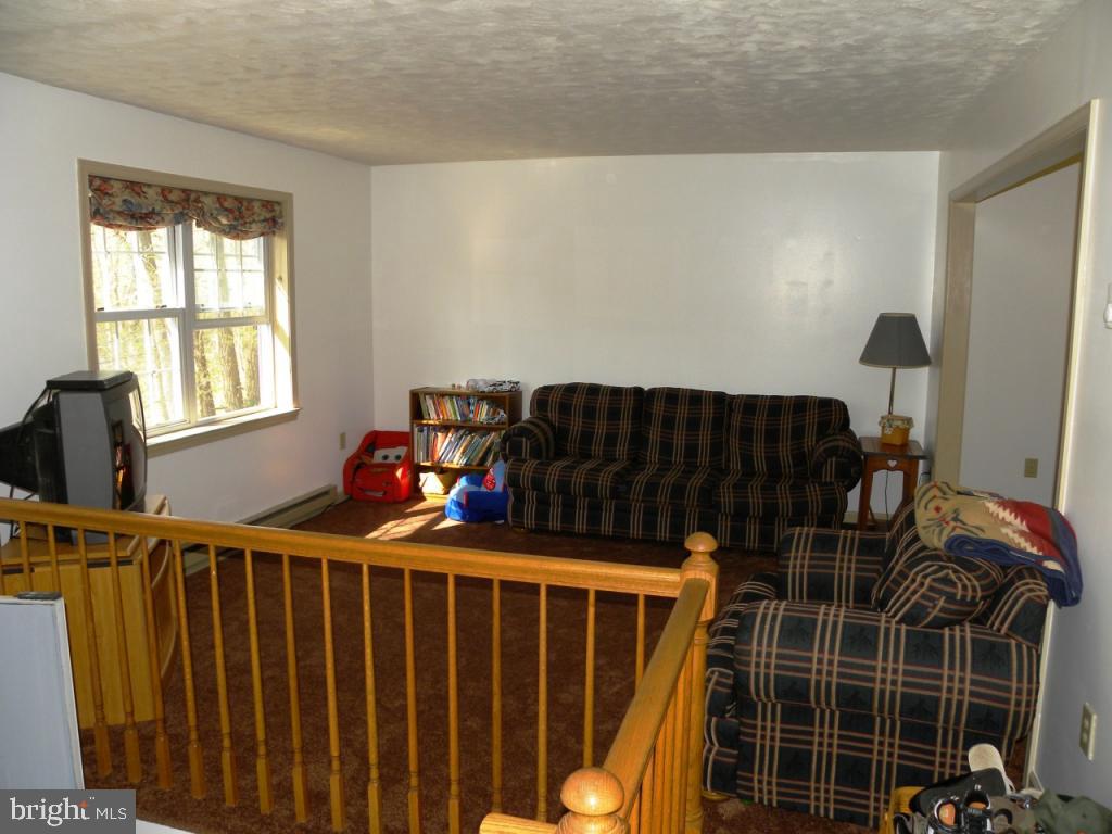 46 Fox Road Newmanstown, PA 17073 - Photo 2 of 20 Gallery Image 2