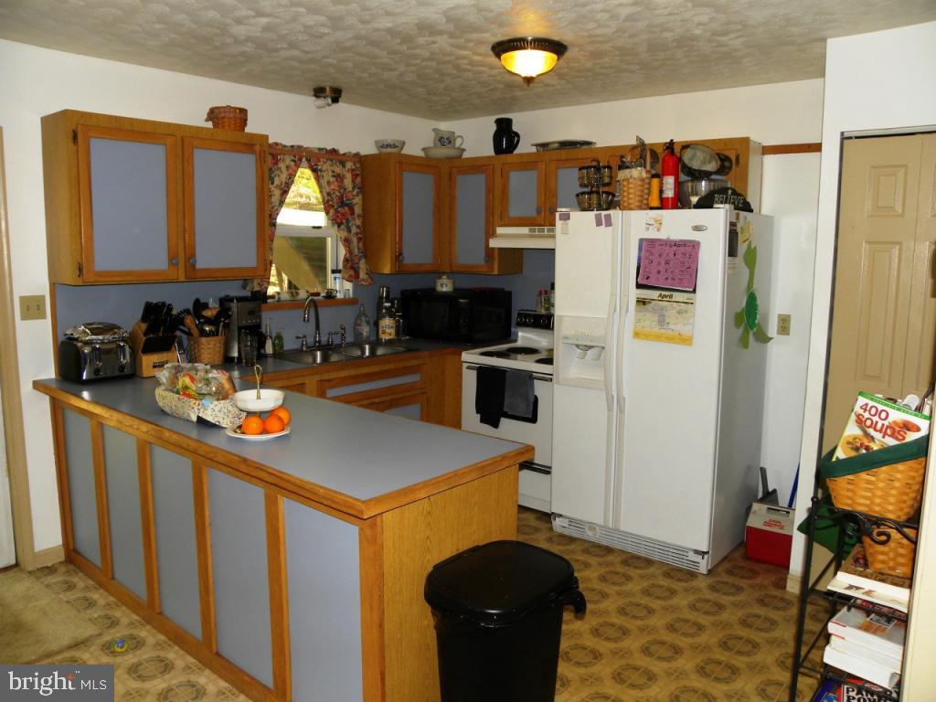 46 Fox Road Newmanstown, PA 17073 - Photo 6 of 20 Gallery Image 6