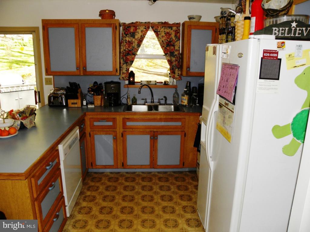 46 Fox Road Newmanstown, PA 17073 - Photo 7 of 20 Gallery Image 7