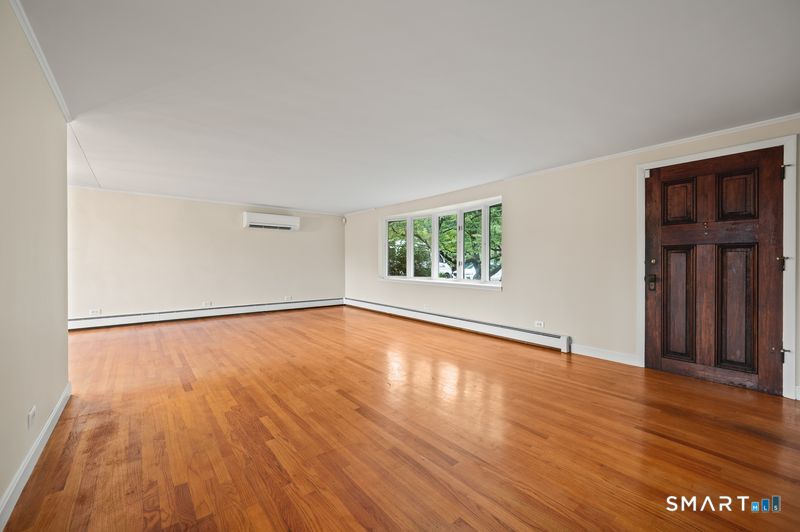 34 Hoskins Road Bloomfield, CT 06002 - Photo 12 of 27 Gallery Image 12