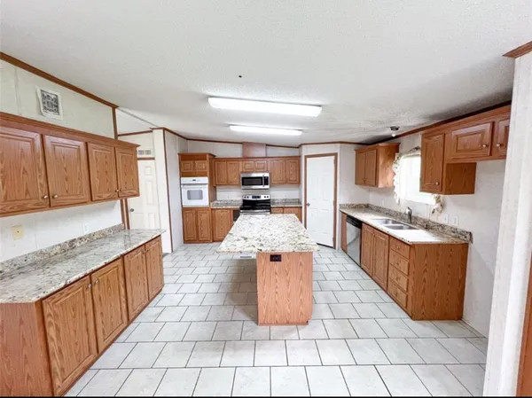 $1,900 | 24450 Cunningham Drive, Porter, TX 77365