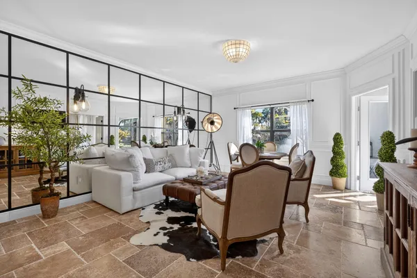 $399,000 | 100 Uno Lago Drive, Unit 103, Juno Beach, FL 33408
