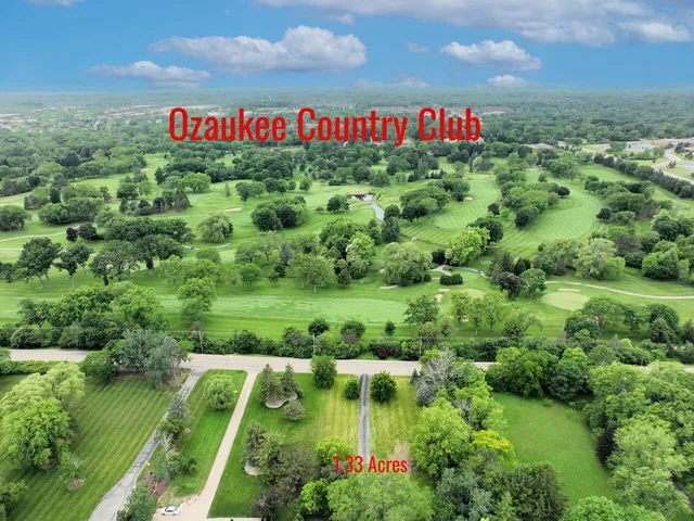 $299,900 | 11020 North River Road, Mequon, WI 53092