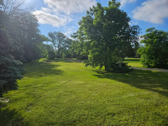 $299,900 | 11020 North River Road, Mequon, WI 53092