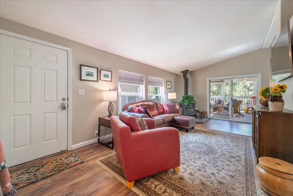 $385,000 | 10100 Pioneer Trail, Unit 101, Truckee, CA 96161