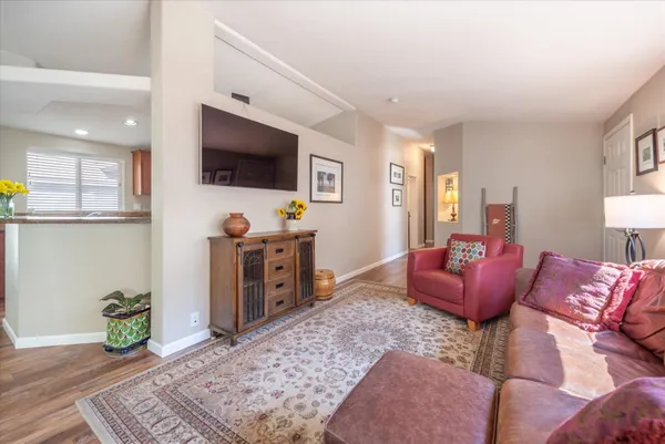 $385,000 | 10100 Pioneer Trail, Unit 101, Truckee, CA 96161