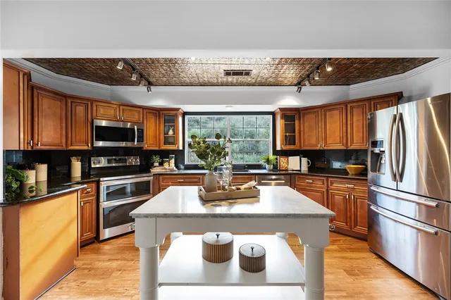 $1,999,000 | 38595 VÃa Del Oso, Temecula, CA 92592