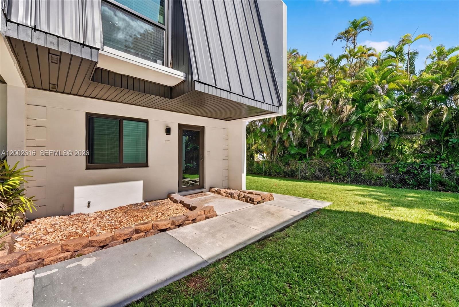 5555 Ludlam Road, Unit 23 South Miami, FL 33155 - Photo 3 of 24