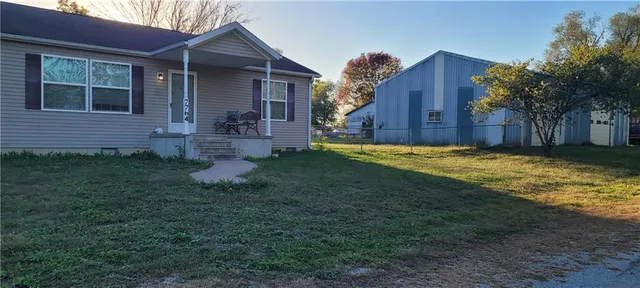 $189,900 | 7764 2nd Street, Higginsville, MO 64037