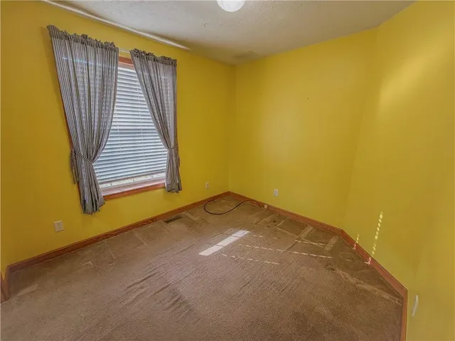 $189,900 | 7764 2nd Street, Higginsville, MO 64037