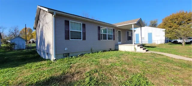 $189,900 | 7764 2nd Street, Higginsville, MO 64037