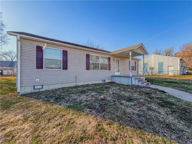 $189,900 | 7764 2nd Street, Higginsville, MO 64037