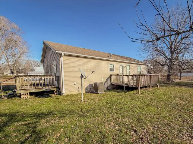 $189,900 | 7764 2nd Street, Higginsville, MO 64037
